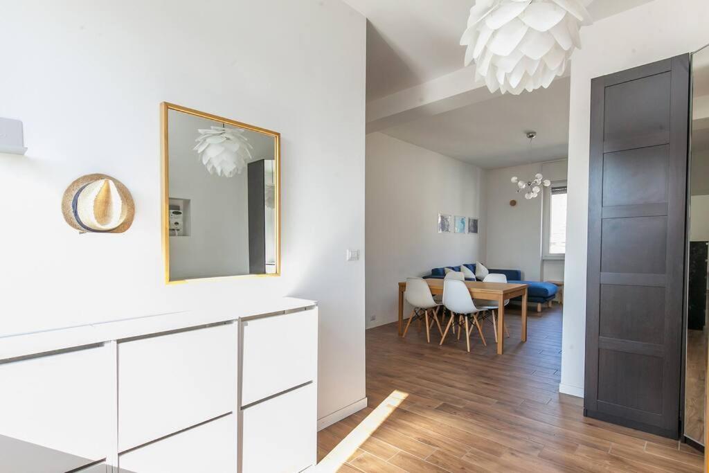Bocconi And Navigli Apartment Milan Exterior photo